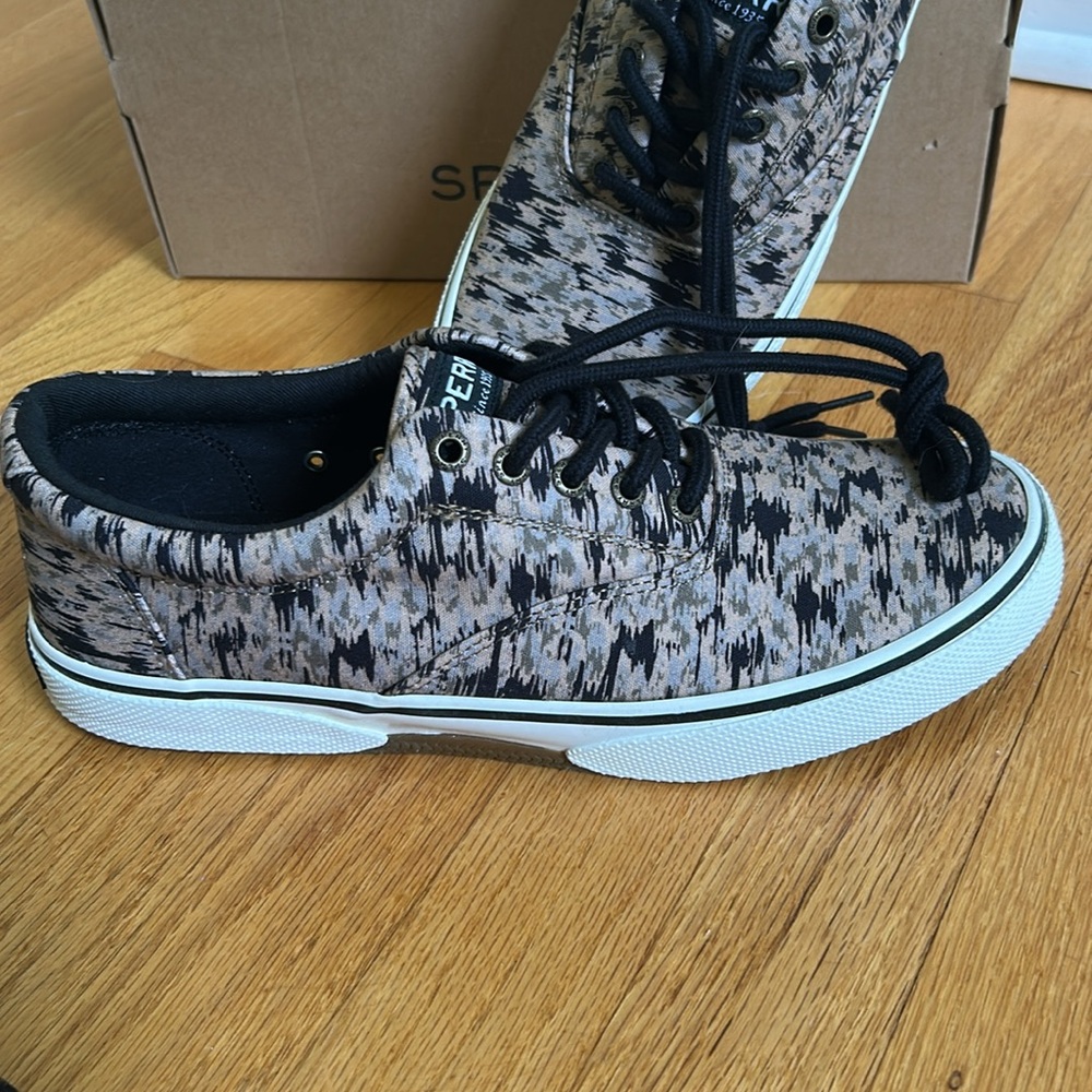Sperry Camo Shoes - Picture 3 of 10